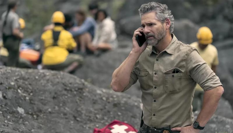 Триллер «В глуши» с Эриком Баной продлен на второй сезон