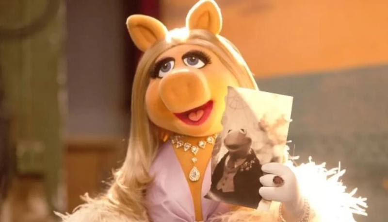 Дженнифер Лоуренс и Эмма Стоун снимут фильм о Мисс Пигги