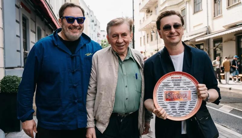 Сергей Безруков сыграет афериста в сериале «Пятерка»